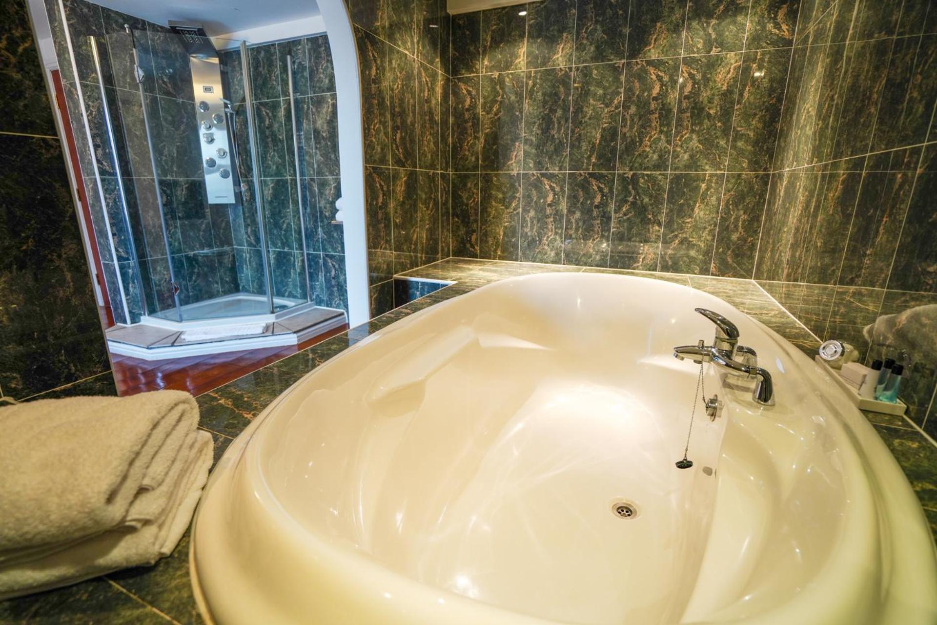 Gomersal Park Hotel & Dream Spa Екстер'єр фото